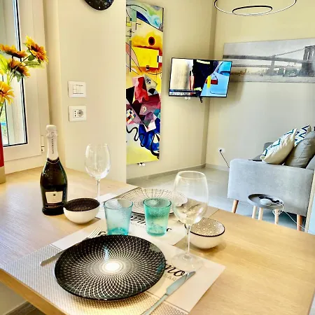 N&m Con Posteggio Gratuito サンレモ